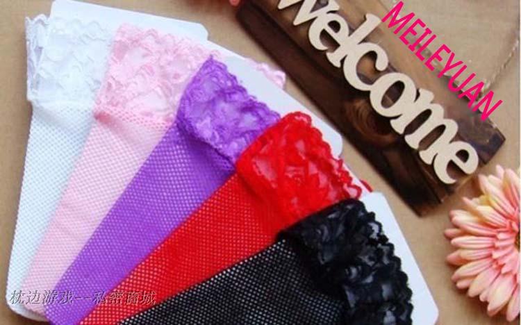 ** พร้อมส่ง ** ถุงน่อง ตาข่าย เซ็กซี่ สีแดง ขอบลูกไม้ หนา 2นิ้ว