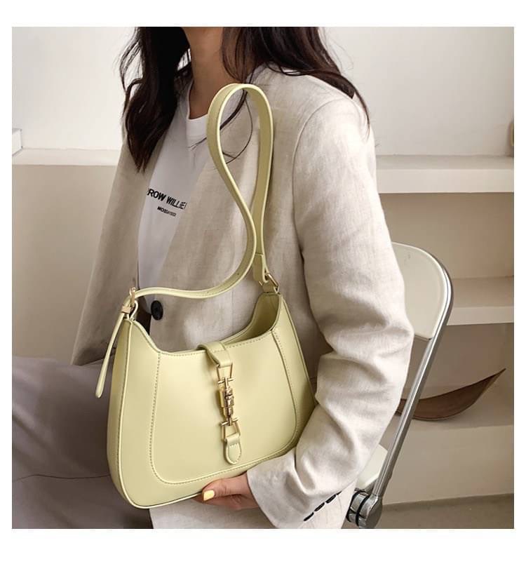 รุ่นใหม่✨ พร้อมส่ง!!!!!! Rosy bag (BP) เริ่ดได้เชิ่ดได้ กระเป๋าสะพายหนังลุคคุณหนูคุณนาย มีสายสำรองไว้ให้ต่อเพิ่มความยาวสะพายแบบcrossbodyได้ มีให้เลือก5สี