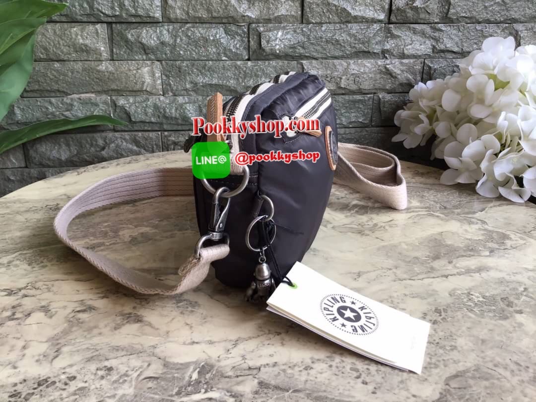 Kipling Yoku Medium Crossbody bag convertible to waistbag กระเป๋าคาดอกและสะพายข้าง คอลเลคชั่นใหม่ล่าสุดจาก Part of the Edgeland Plus วัสดุ100% polyester วัสดุกันน้ำ สีสันสไตล์วินเทจ ดูเป็นเอกลักษณ์ น้ำหนักเบา สะพายแล้วคล่องตัว ภายในกว้าง ใส่กระเป๋าเงินใบย