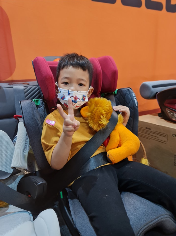 คาร์ซีทเด็กโต Welldon รุ่น Cocoon Trip (3 - 12ปี)