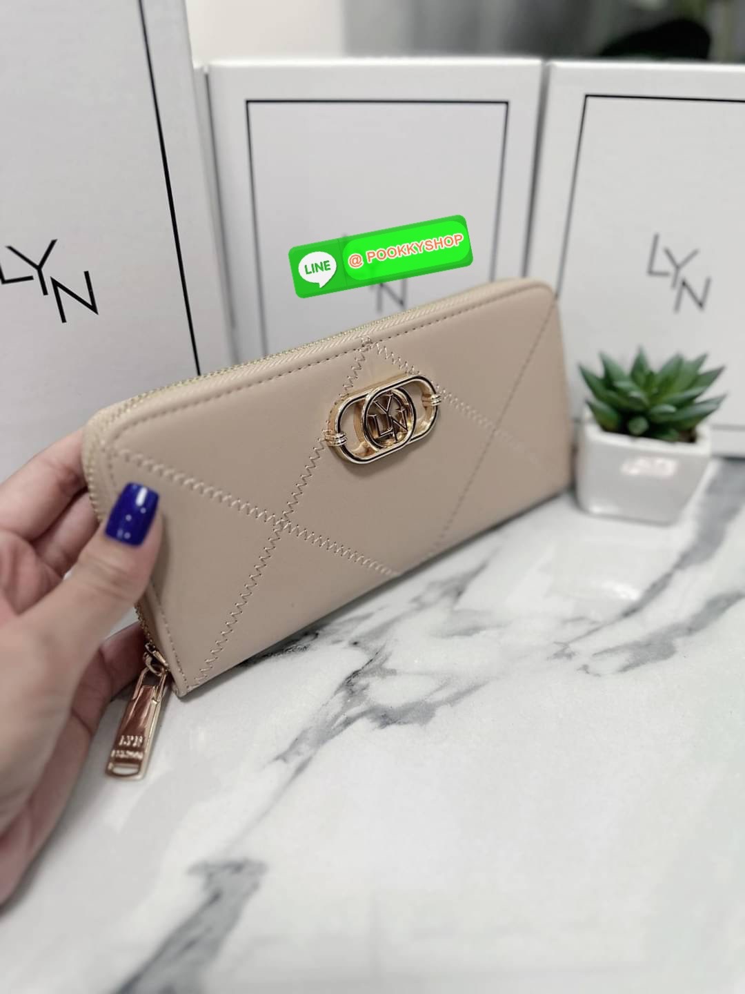กระเป๋าสตางค์ใบยาว Lyn คอลเลคชั่นใหม่