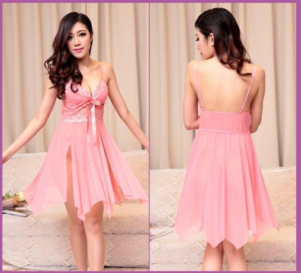 เซ็กซี่ สีแดงสดชุดนอนลูกไม้ซีทรู แต่งลูกไม้ ผ่าขา 4ด้าน สวย เก๋ เซ็กซี่ แบบมีระดับมากๆคะ เนื้อผ้าดีมาก มีน้ำหนัก ทิ้งตัว งานปักละเอียด และสวยมากๆ ชุดนี้ สต็อกมีจำกัด