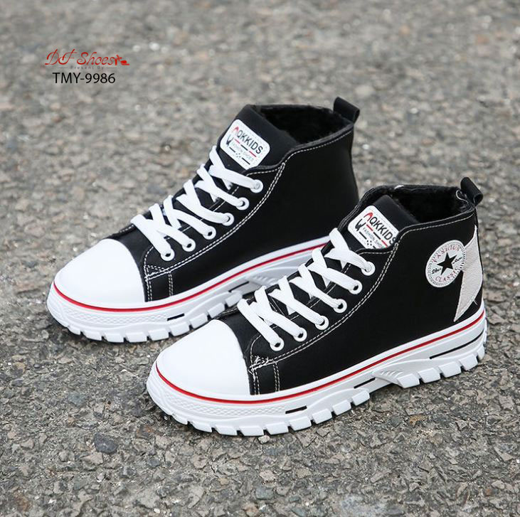 สินค้าพร้อมส่ง รองเท้าผ้าใบหุ้มข้อนำเข้าเสริมส้น วัสดุหนัง PU ด้าน บุขนด้านใน นุ่มใส่สบาย พื้นยางกันลื่น ทรงสวยฮิตมากค่ะ รุ่นนี้คุ้มสุดๆจ้า