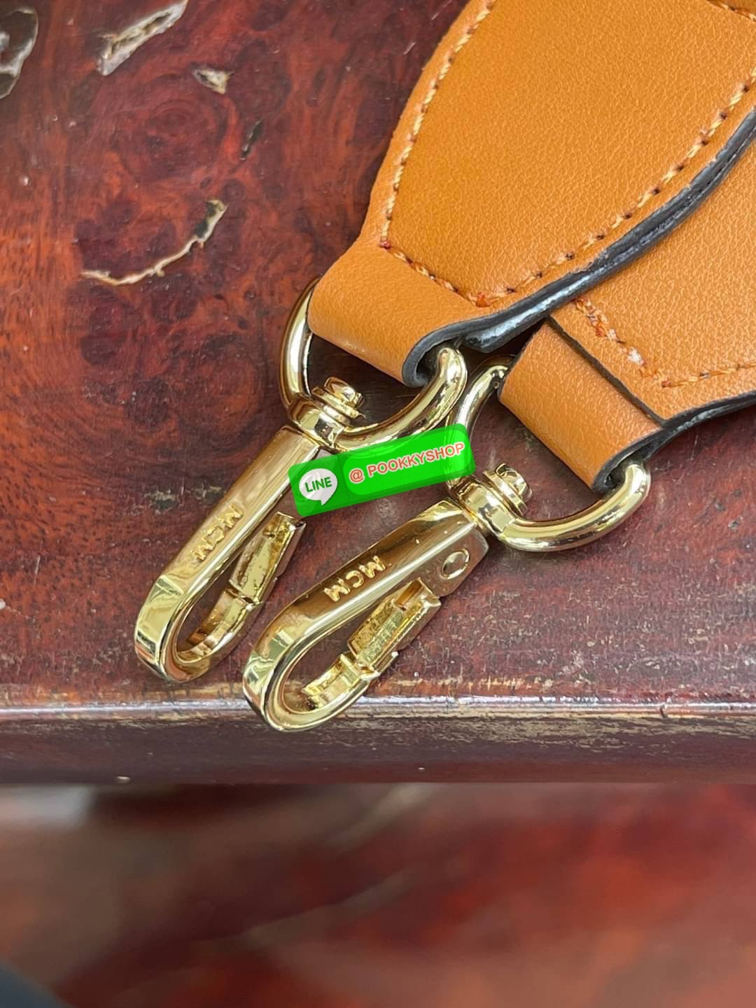 ð MCM KLASSIK CROSSBODY in Visetos( Small )āļāļĢāļ°āđāļāđāļēāļāļĢāļāļŠāļāļāļāļĩāđ Klassik āļāļĩāđāļĄāļĩāļĨāļąāļāļĐāļāļ°āļāļĢāļāļāļēāļĄāļāļ·āđāļ āļāļāļāđāļāļāļŠāđāļāļĨāđāļāļĨāļēāļŠāļŠāļīāļ āđāļāļĢāļāļŠāļĢāđāļēāļāļāļĢāļ°āđāļāđāļēāļāđāļģāļŦāļāļąāļāđāļāļēāļĄāļāļāļāļīāļŠāļĢāļ°āđāļŦāļāļ·āļāļāļąāđāļ āļāđāļēāđāļāđāļāļĨāļ·āļāļāļāļīāļ§āļĨāļēāļĒ Visetos āļāļąāļāđāļāđāļāđāļāļāļĨāļąāļāļĐāļāđāļāļāļmcm āđāļāļāļĩāđāļāļ·āļāđāļāļāđāļāļŠāļāļāļĢāļĩāđāđāļāļāđāļŪāļāļāđāļāļĢāļĩāļāļĩāđāļŠāļĄāļāļđāļĢāļāđāđāļāļāļāļĩ