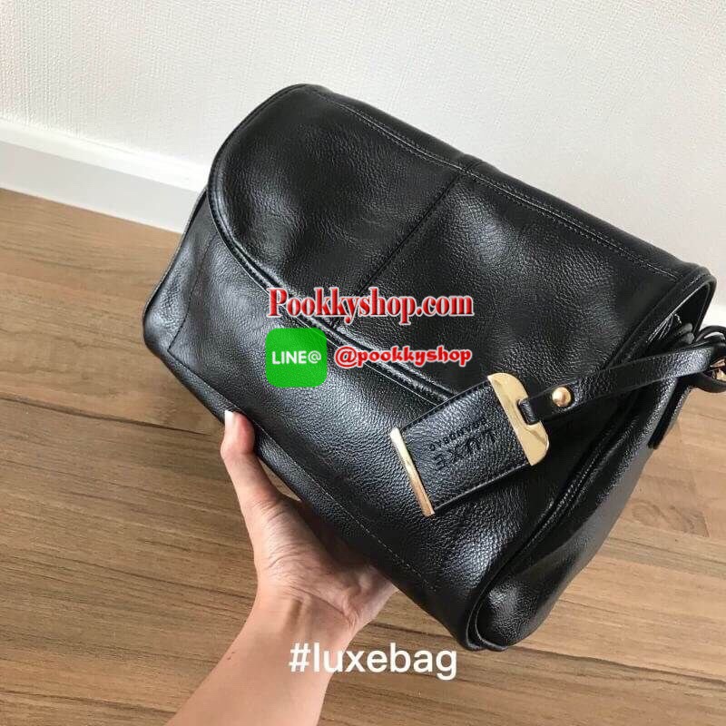 New arrival Lady city bag กระเป๋ายอดขายถล่มทลายในประเทศสิงคโปร์ จาก Luxe วันนี้มีมาให้ช้อปกันแล้วค่ะ กระเป๋าจัดระเบียบอย่างแท้จริง ด้วยช่องที่มากถึง 9 ช่อง เห็นใบแค่นี้ แต่คุณจะปลื้มรุ่นนี้อย่างไม่น่าเชื่อ มาดูกันค่ะ ว่ารุ่น Regular 2 way city bag จะช่วยใ
