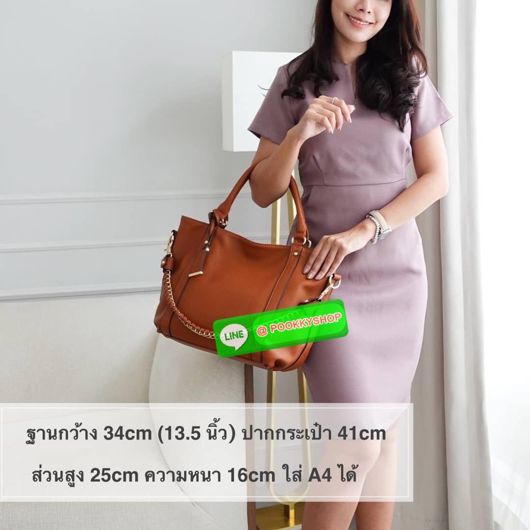 LUXE กระเป๋าเอนกประสงค์ สะพายได้ 3 แบบ เอาไปทำงานเหมาะมากๆ เพราะใส่ เอสี่ ได้ รุ่น Renaise (เรเนส) ใบใหญ่ แต่เบา! เริ่ดมากๆ สายสะพาย 2 เส้น สะพายได้ถึง 3 แบบ ลุคไหนก็เอาอยู่