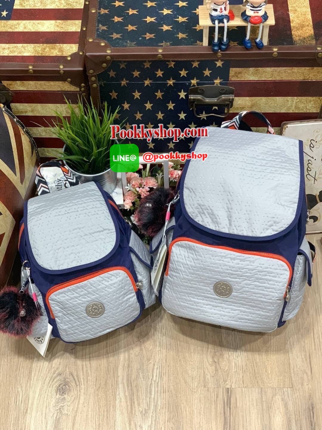 Kipling new grey emb city pack กระเป๋าเป้ที่สะพายได้ทุกวัน ไม่ว่าจะไปเรียน ไปทำงานหรือออกทริปเล็กๆ วัสดุ polymide100% สีสันของกระเป๋ารวมถึงตัวสายดูแมทช์กัน ยังมีช่องใช้งานที่แยกออกเป็นสัดส่วนไม่ว่าจะด้านข้างหรือด้านหน้า เปิดปิดสองชั้นด้วยกระดุมแม่เหล็กและ