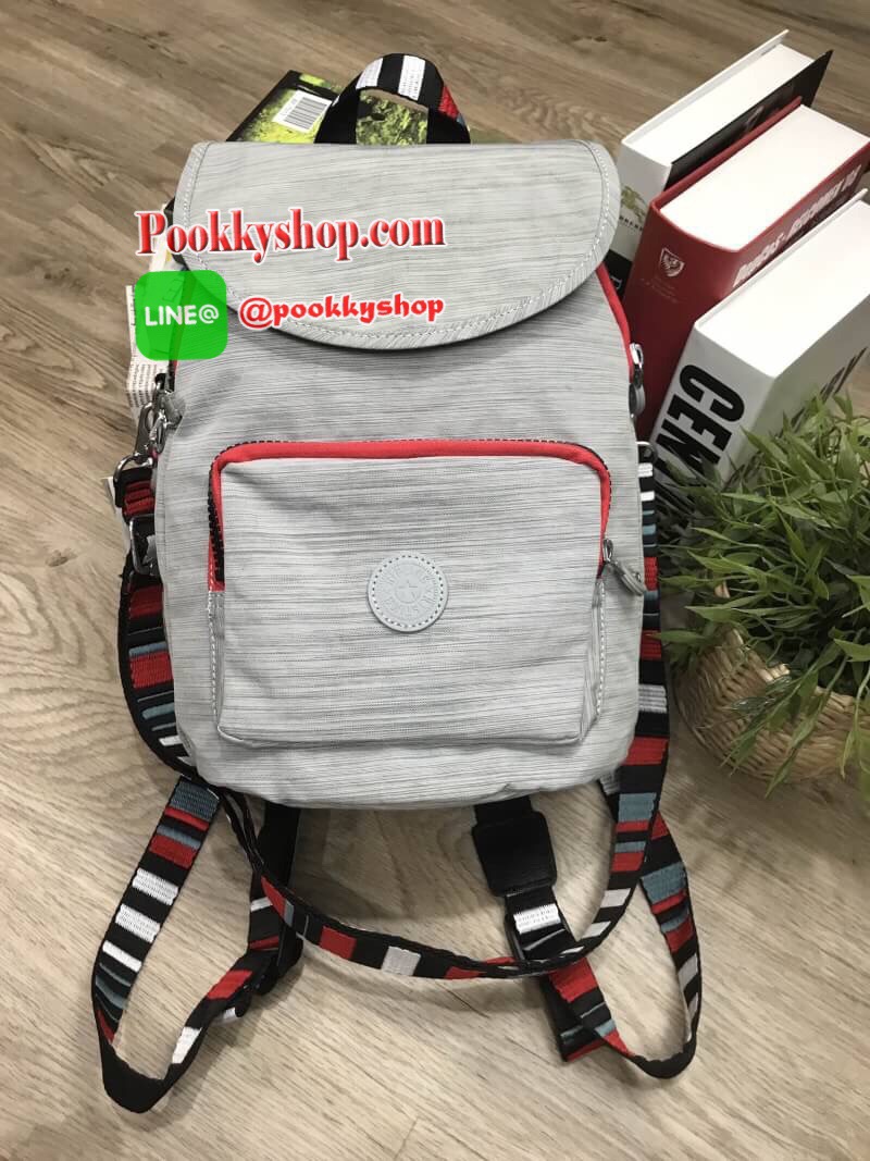 พร้อมส่งความสวย..ราคาสุดคุ้ม! NEW ARRIVAL! KIPLING ART 2WAY BACKPACK กระเป๋าสะพายเป้สไตล์ลำลองรุ่นใหม่ล่าสุดวัสดุ Nylon+Polyester 100% โดดเด่นที่สามารถสะพายได้หลายแบบ ทั้งแบบเป้ หรือใช้สายยาวสะพายไหล่ได้ Crossbodyได้ หูหิ้วเเละสายสะพายลวดลายสวยตามคอนเซปคอ