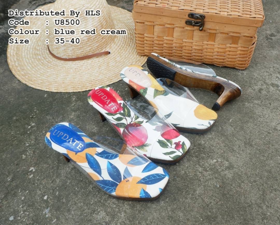 🌼🌼 ...แบบใหม่มาแล้วคะ พร้อมส่งคร่าา🙏🏻🙏🏻 !! รองเท้าส้นสูง maxi สูง 2.5" ทรงสวมหน้าตัด สวมพลาสติกใส พื้นงานผ้าแคนวาสพิมพ์ลายดอกไม้หวานๆ ใส่สบายๆชิวๆ