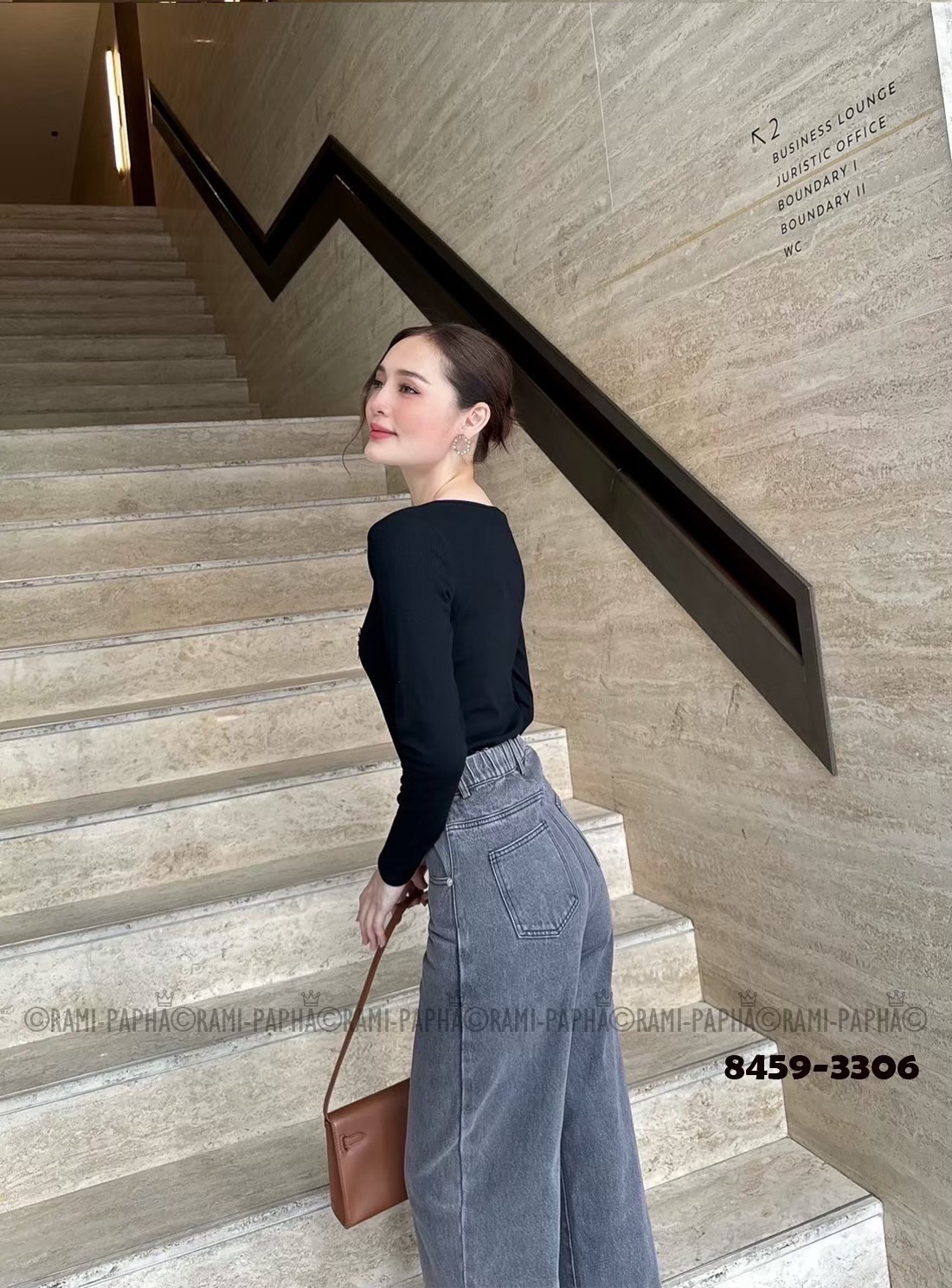 ชุดเซทแฟชั่น เสื้อ+ขายาว+เข็มกลัด Set.3ชิ้น เสื้อแขนยาวสีดำ เนื้อผ้าร่องยืดหยุ่นอย่างดีสวมใส่สบาย