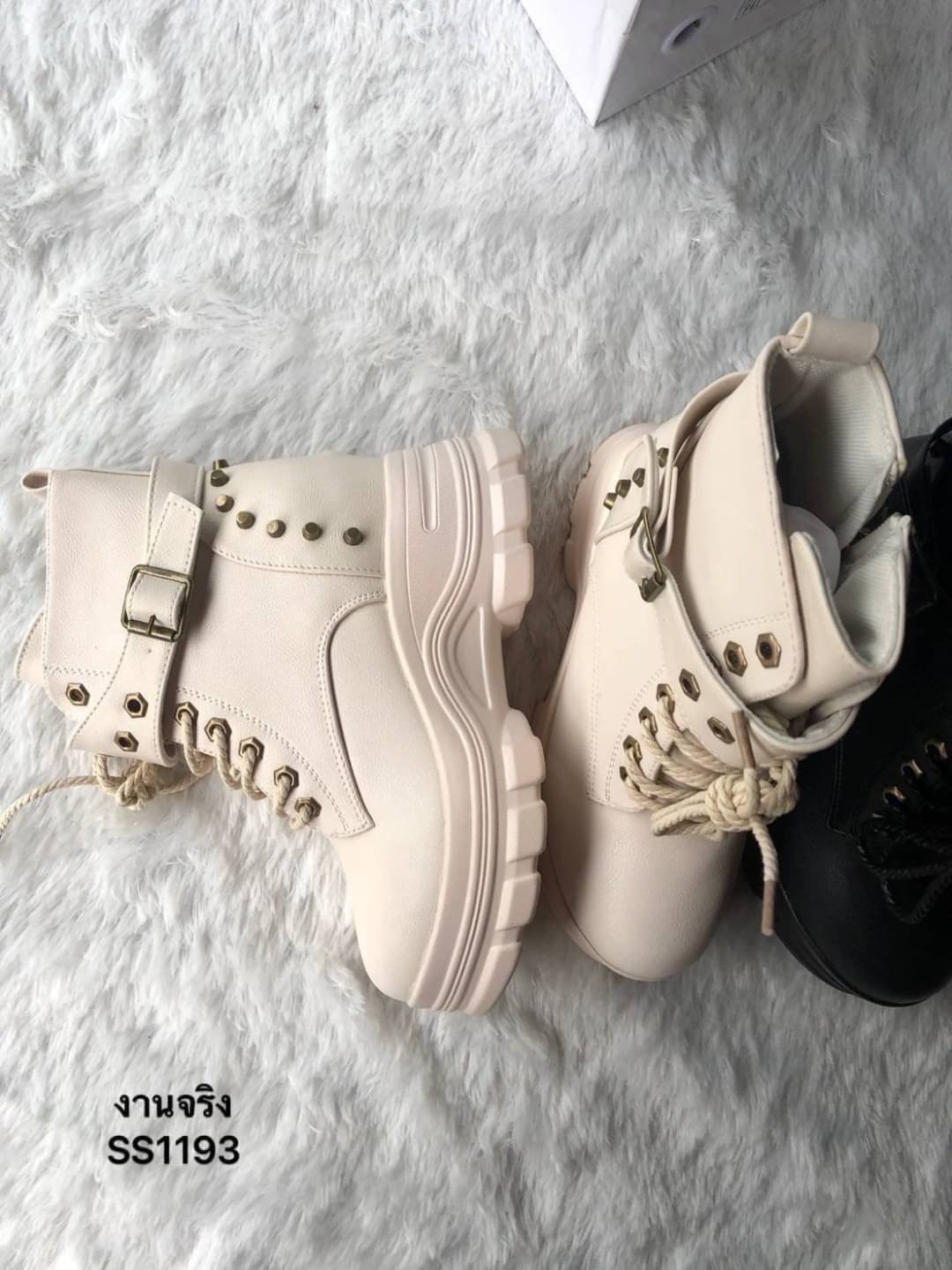 บู้ทผ้าใบเสริมส้น ss1193 งานนำเข้าสุดเท่ห์ ชิคมาก สาวๆใส่แล้วดูเก๋ เท่ห์ ดูดีสุดๆ หนัง pu พื้นนิ่ม อะไหล่ไฮเอนตั้งแต่เชือกผูก หมุดทองไม่มีหลุด งานดี ประณีตทุกจุด