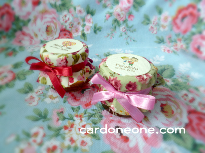 ของชำร่วยน้ำผึ้งใส่ขวด หุ้มผ้า ขนาด 1 ออซ์