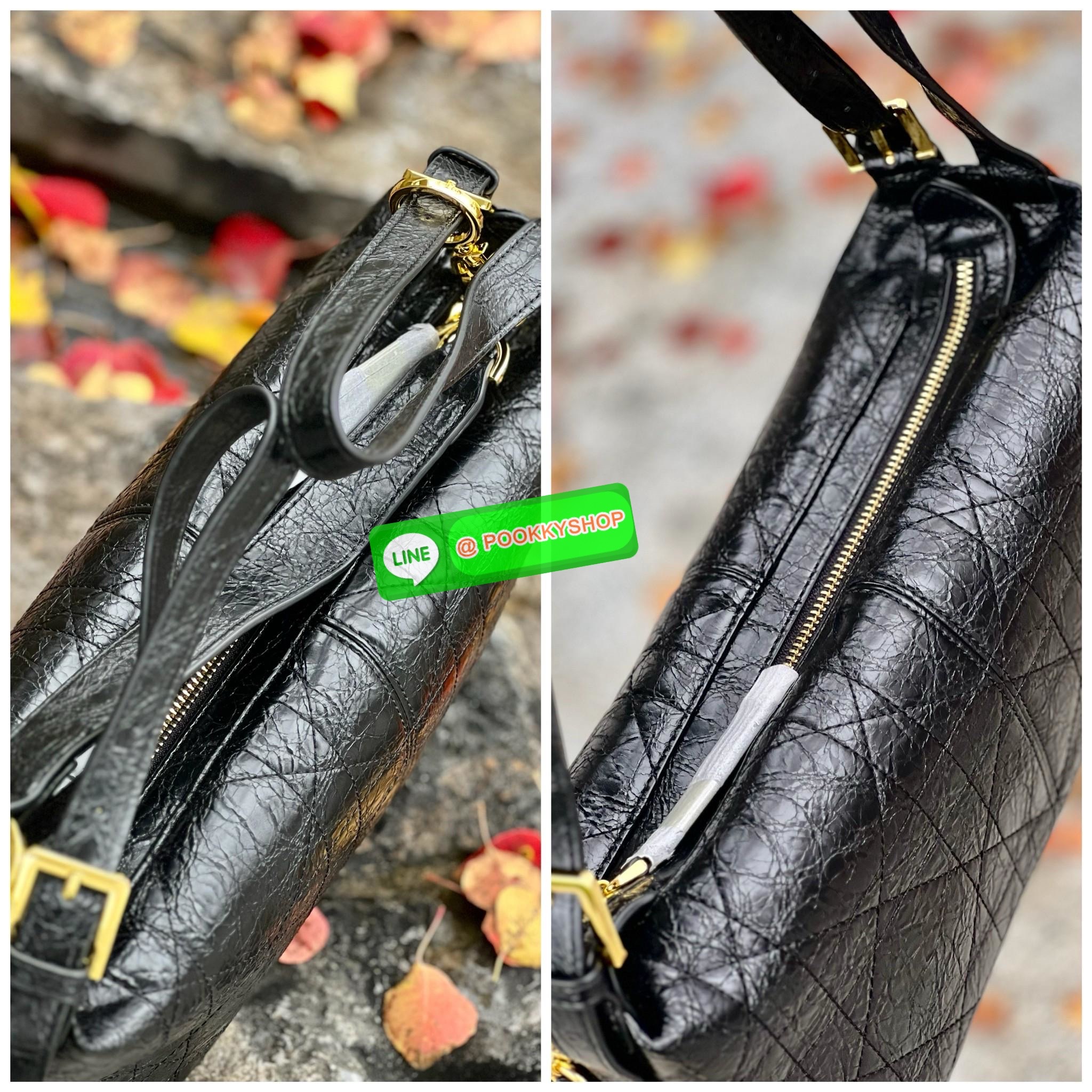 📸New Arrival!🎉 ล่าสุดรุ่นเดียวกับที่Jisoo ใช้เลยค่าา👏 Christian Dior D-journey bag #สวยจริงไม่จกตาค่า‼️ 📌มาพร้อมน้อง My melody แท้ราคา 490฿Free! 📣พร้อมส่ง! จำนวนจำกัด ผลิตออกมาน้อยมากๆเลยค่ะ! พร้อมสวยไปกับกระเป๋าดีไ