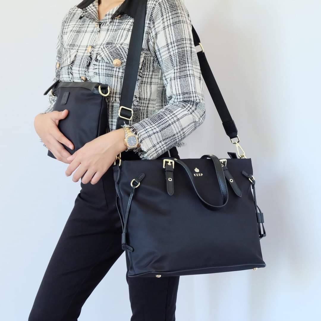 Must have เข้าใหม่ล่าสุดค่า KEEP ‘ Visa’ คอลเลคชั่นใหม่ เพิ่ม +++ ฟรีกระเป๋าลูก และ สายสะพายยาว ใครกำลังกระเป๋าทรงสวย Size L ที่หยิบมา ใช้ได้ในทุกๆวัน ต้องรุ่นนี้เลย แนะนำ สวยมากค่า อะไหล่สี Rose gold ka สวยมาก !!