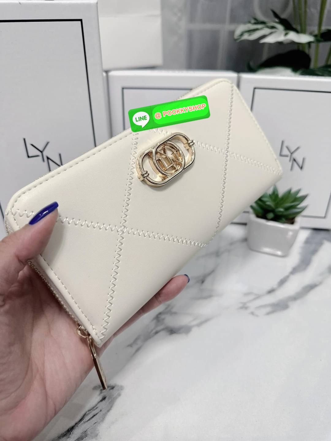 กระเป๋าสตางค์ใบยาว Lyn คอลเลคชั่นใหม่