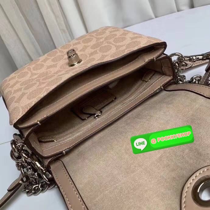 COACH 89089 CASSIE CROSSBODY 19 IN SIGNATURE CANVAS คัมแบ็คแล้วจ้า!! เรียบหรู ดูดี ต้องไอเท็มนี้เลย!! กระเป๋าสะพายข้าง สุดพิเศษ!! มีสายมาให้ถึง 3 แบบ!! สลับใช้แมทช์ตามสไตล์ได้เลย วัสดุหนังแคนวาสสลับหนังแท้ บอกเลยว่าสวยทุกสีนะคอลนี้ เปิด-ปิดด้วยตัวบิดล็อค