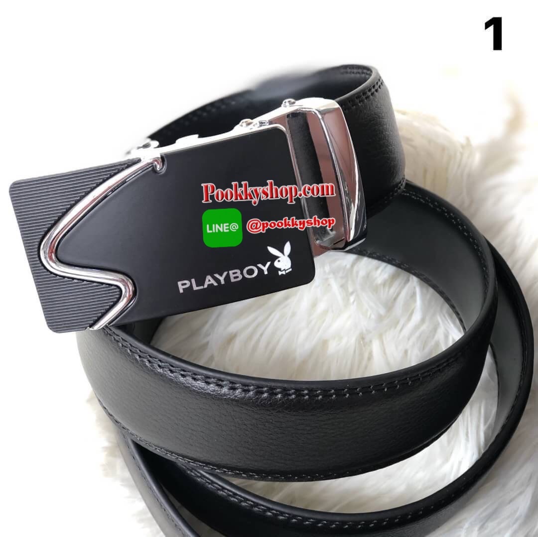 DON'T MISS! PLAYBOY MEN LEATHER BELT (Free Size) เข็มขัดหนังสีดำรุ่นสุดฮิตจาก Playboy หัวเข็มขัดโลหะดำตัดเงินปั้มโลโก้คุณภาพดีตามแบบฉบับของแบรนด์ดีไซน์คลาสสิคเข้าได้กับทุกชุดสามารถปรับได้หลายระดับ มาพร้อมกล่องแบรนด์สามารถมอบเป็นของขวัญได้ ไอเท็มนี้ M