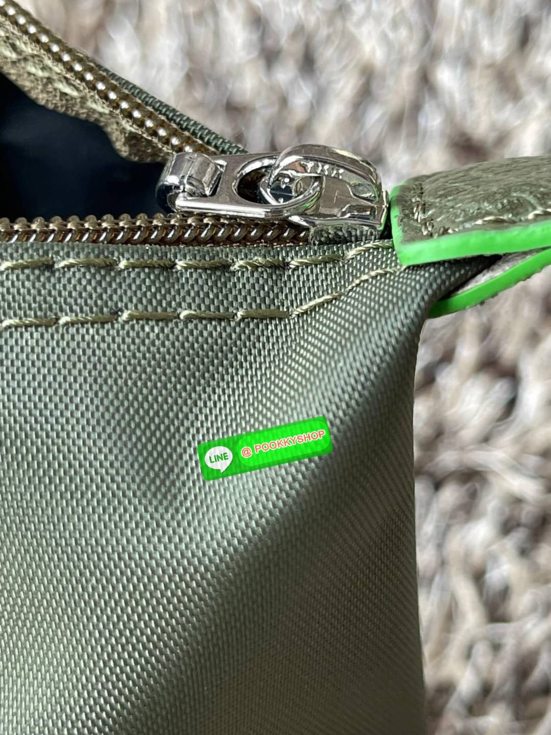 ðLongchamp LE PLIAGE GREEN Top handle bag S āļāļĢāļ°āđāļāđāļēāļāļ·āļāđāļāļāļīāđāļ§āđāļāļāļĩāđāļĄāļĩāļāđāļģāļŦāļāļąāļāđāļāļēāļāļĒāđāļēāļāđāļŦāļĨāļ·āļāđāļāļ·āđāļ āđāļāļāđāļāđāļāļāđāļ§āļĒāļĨāļēāļĒāđāļŠāđāļāļŠāļ°āļāļēāļāļāļēāđāļāļāļāļĨāļēāļŠāļŠāļīāļāđāļĨāļ°āļŠāļąāļĄāļāļąāļŠāļāļĩāđāđāļāđāļāļāļđāđāļŦāļāļīāļ āļāļĢāļ°āđāļāđāļēāđāļāļāļĩāđāļŠāļēāļĄāļēāļĢāļāļāļ·āļāļāđāļ§āļĒāļĄāļ·āļāļŦāļĢāļ·āļāļāļąāļāđāļāđāļāļŦāļāļąāļāļŠāļ·āļāļāļāļāđāļāļāđāļāđāđāļāļāļĢāļīāļāļāļēāļāđāļ§āļĒāļŦāļđāļāļąāļāļāļąāđāļāļŠāļāļāļāđāļēāļāđāļĨāļ°āļāļąāļ§āļĨāđāļāļāđāļ