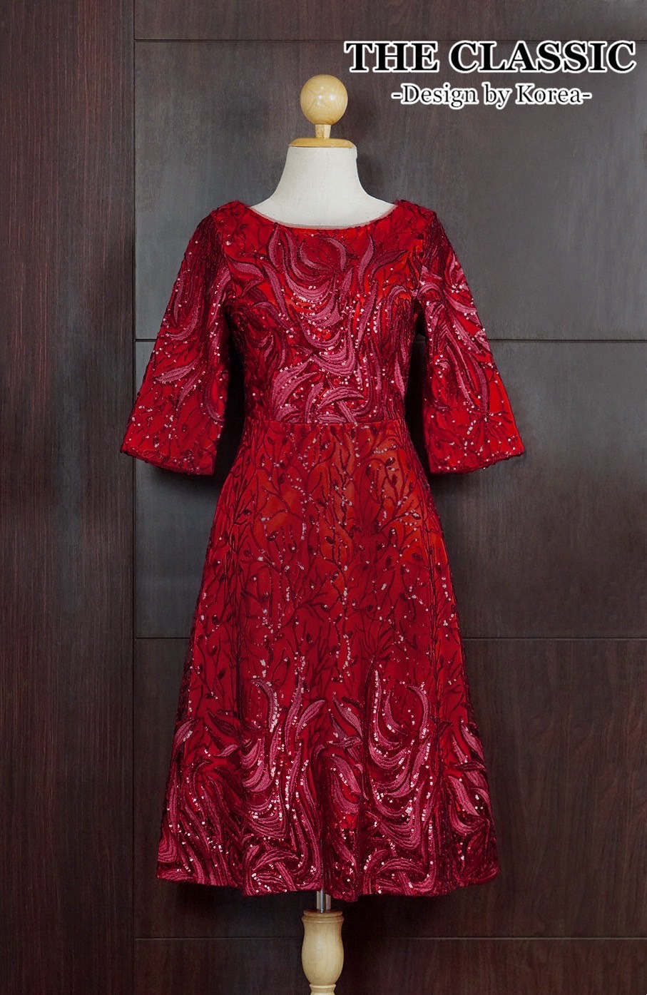 เดรสแฟชั่น เดรสปักเลื่อม + เข็มขัดเพชร ใช้ผ้าเนื้อดีปักลวดลายทั้งตัว พร้อมเข็มขัดเพชร