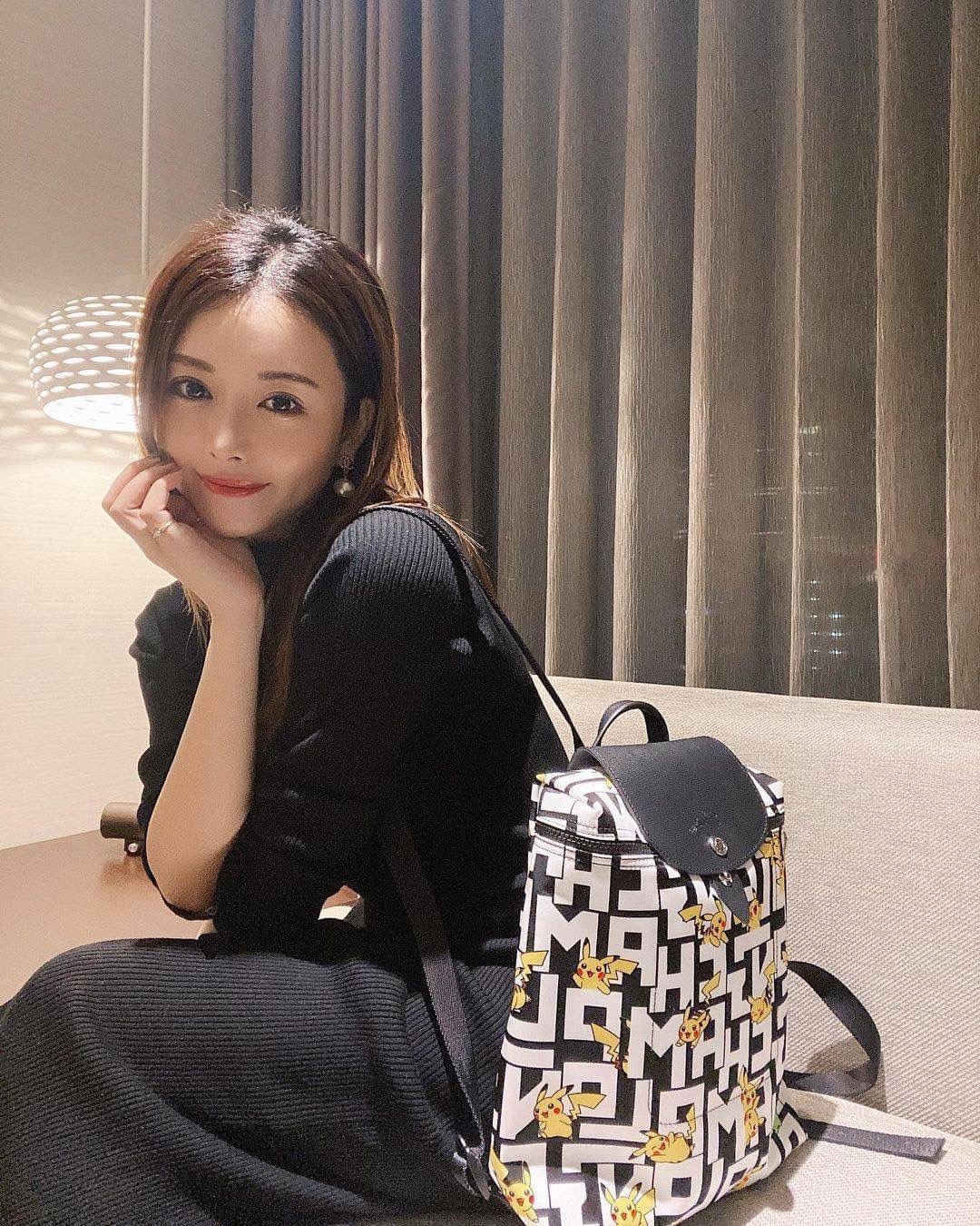 LONGCHAMP LE PLIAGE COLLECTION POKEMON BACKPACK เป้สะพายสไตล์ Le pliage ที่มี "ปิกาจู" ไปวิ่งเล่นอยู่บนกระเป๋าที่ออกมาเป็นซีรีส์ซะเลย