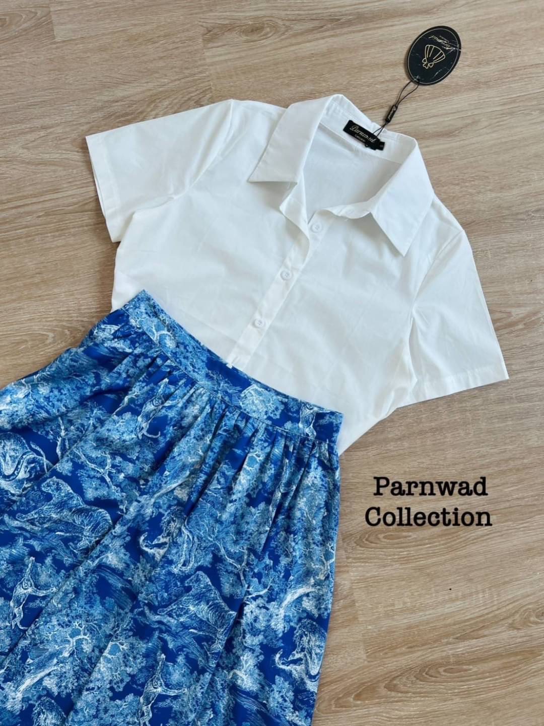 Set เสื้อเชิ้ตคอปกสีขาว มาพร้อมกับกระโปรงพิมพ์ลาย ผ้านุ่มลื่นมีซับใน ใส่ได้ทุกโอกาส ผ้าดีมาก บอกเลยว่าชุดนี้จะใส่ทำงาน ใส่เที่ยว ชิวๆ สวยหรูดูแพงมากค่า