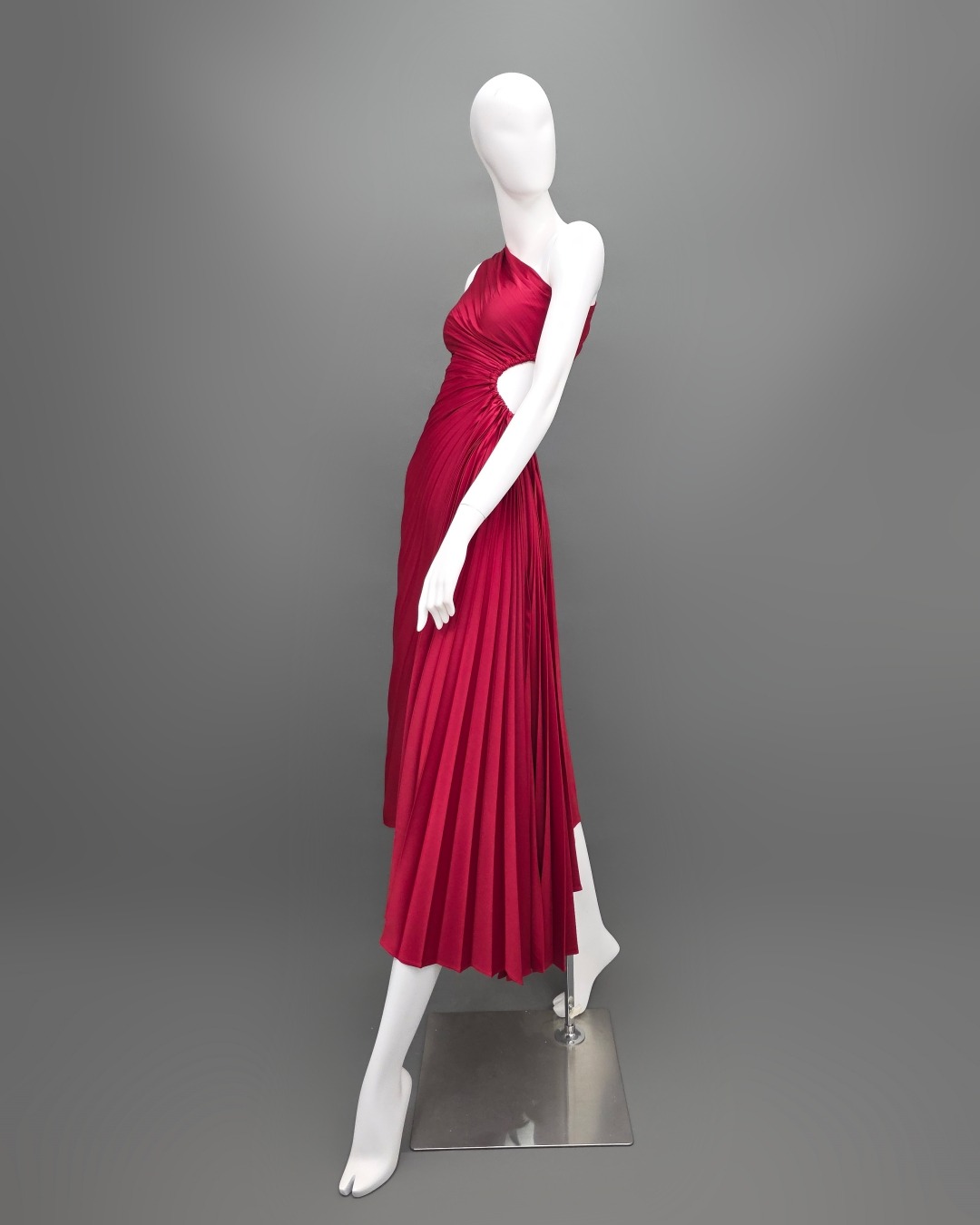 เดรสแฟชั่น เดรสเสื้อไหล่เดียว กระโปรงยาวชายเฉลียง อัดพลีททั้งตัว