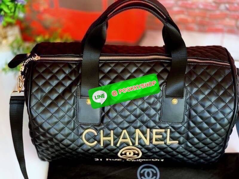 RESTOCK....BEST SELLER CHANEL VIP GIFT Large Travel Bag MUST HAVE! CHANEL VIP GIFT Large Travel Bag กระเป๋าเดินทางใบใหญ่ Gift With Purchase (GWP) รุ่น Limited Edition พรีเมี่ยมกิ๊ฟของเเท้จาก Chanel Counter หนังลายตารางเนื้อหนาสีดำกันนำ้ดูแลรักษาทำความสะอา