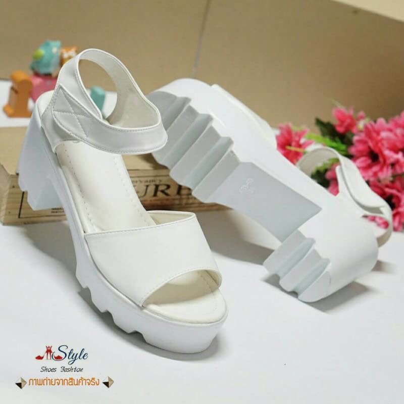 New Arrival & Best Seller!!.. พร้อมส่ง Platform Shoes ทำจากหนัง PU พื้นอย่างดี นิ่ม เบา ใส่สบาย ส้นสูงประมาณ 3 " เสริมด้านหน้า 1.5" สวมใส่ง่าย มีสายรัดข้อเปนเมจิกเทป ปรับระดับได้ แบบเรียบๆ แต่ดีดู จะใส่ทำงาน หรือไปไหนก้อดูดี ลงตัวไปหมด แมทซ์ได้ก