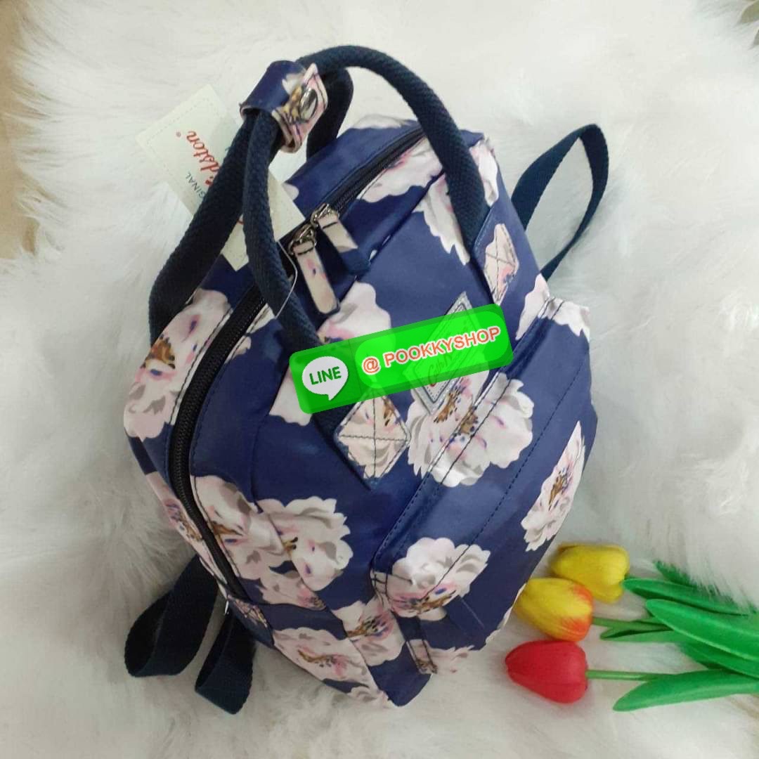 Best Seller !! Cath Kidston Multi Strap Backpack กระเป๋าสะพายเป้รุ่นมินิ แบรนด์ดังสไตล์วินเทจสุดฮิต วัสดุ Canvas เคลือบกันน้ำสามารถเช็ดทำความสะอาดได้ เปิดปิดด้วยซิปสะดวกใช้ ด้านหน้าประดับโลโก้แบรนด์ พร้อมช่องซิปด้านนอกใส่กระเป๋าสตางค์ มือถือได้ ด้านในมีช่