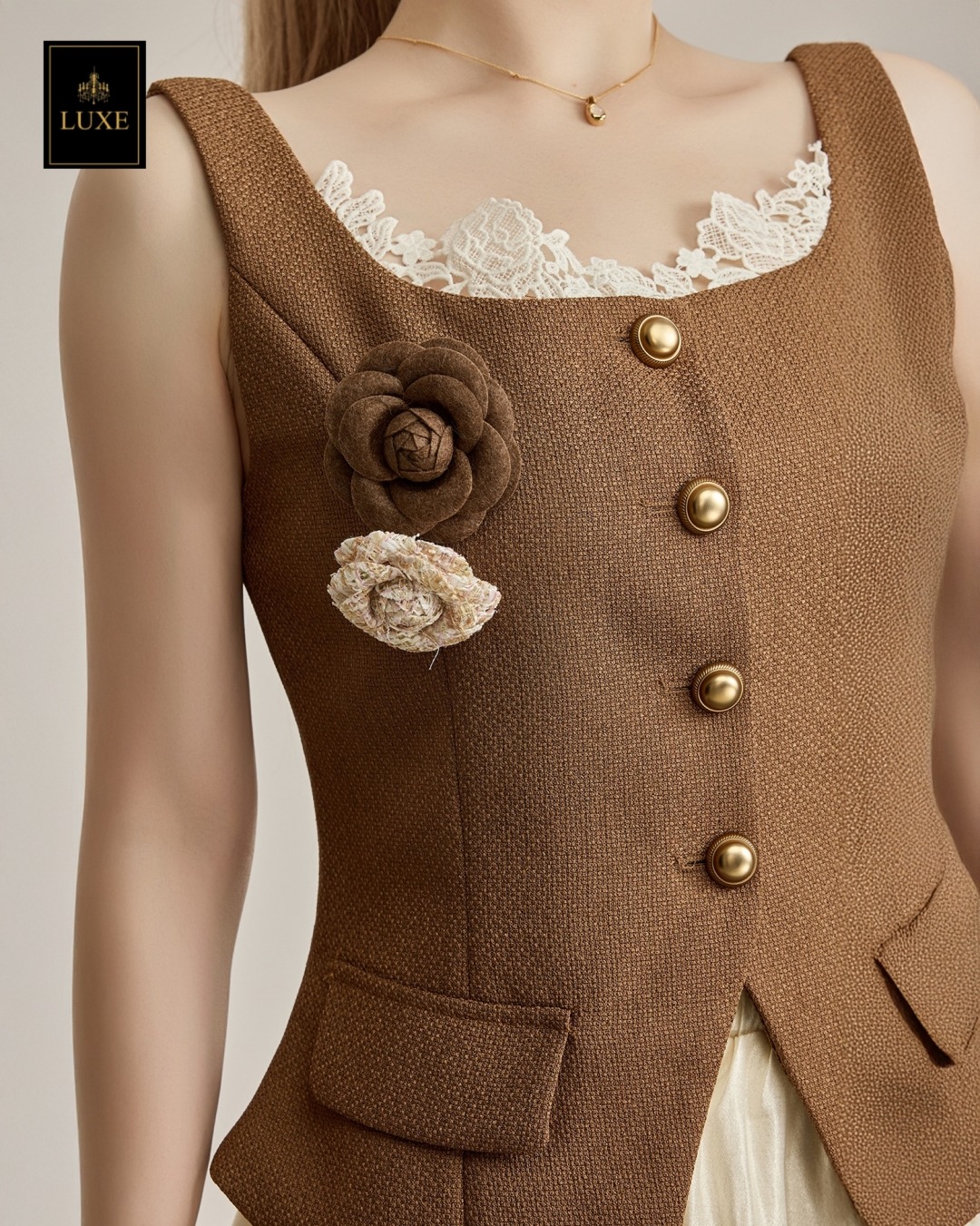 เสื้อแฟชั่น Luxe Lace Detail Button Vest