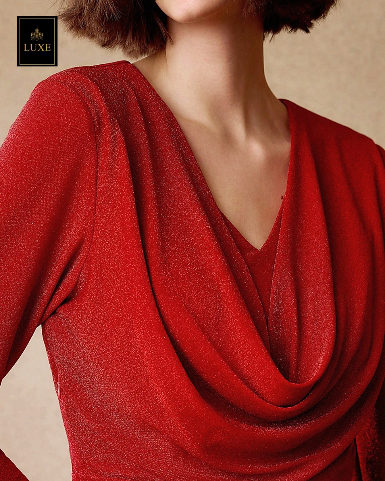 เดรสแฟชั่น แม็กซี่เดรสเสื้อแขนยาวคอวี ดีเทลด้านนอกเป็นคอถ่วง กระโปรงทรงสอบผ่าข้าง