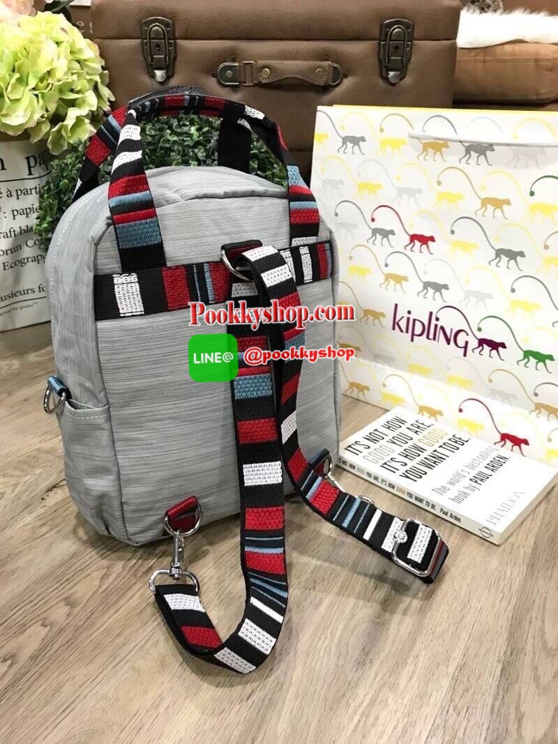 NEW ARRIVAL! KIPLING 2WAYS MINI BACKPACK กระเป๋าสะพาย 2Ways วัสดุ Nylon & Polyester 100% มีหูหิ้วปั้มแบรนด์เเละสายสะพายยาวหลากสีเลื่อนปรับได้ถอดได้ สามารถถือหรือสะพายได้หลายแบบไม่จำเจ จะสะพายไหล่ สะพายเฉียง Crossbody หรือจะคล้องสายเป็นเป้สะพายหลัง Backpac