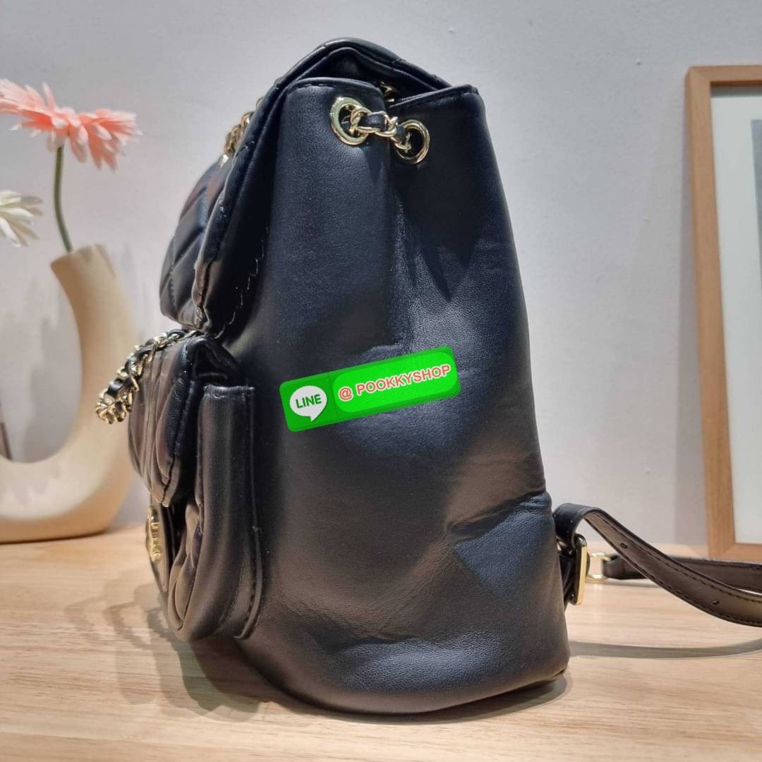 Hot item! Chanel duma backpack กระเป๋าเป้ ไซส์น่ารัก ไอเท็มยอดฮิตจากเคาน์เตอร์ dutyfree รูปทรงทันสมัย วัสดุหนังแกะสัมผัสนิ่ม ดีเทลความสวยมากมาย ทั้งสายรูดเก็บปาดกระเป๋า หรือจะช่องเปิดด้านหน้า ก็ดูหรูไปหมด ภายในโล่งกว้าง ใส่ของสำคัญได้ครบ สายสะพายปรับได้ตา