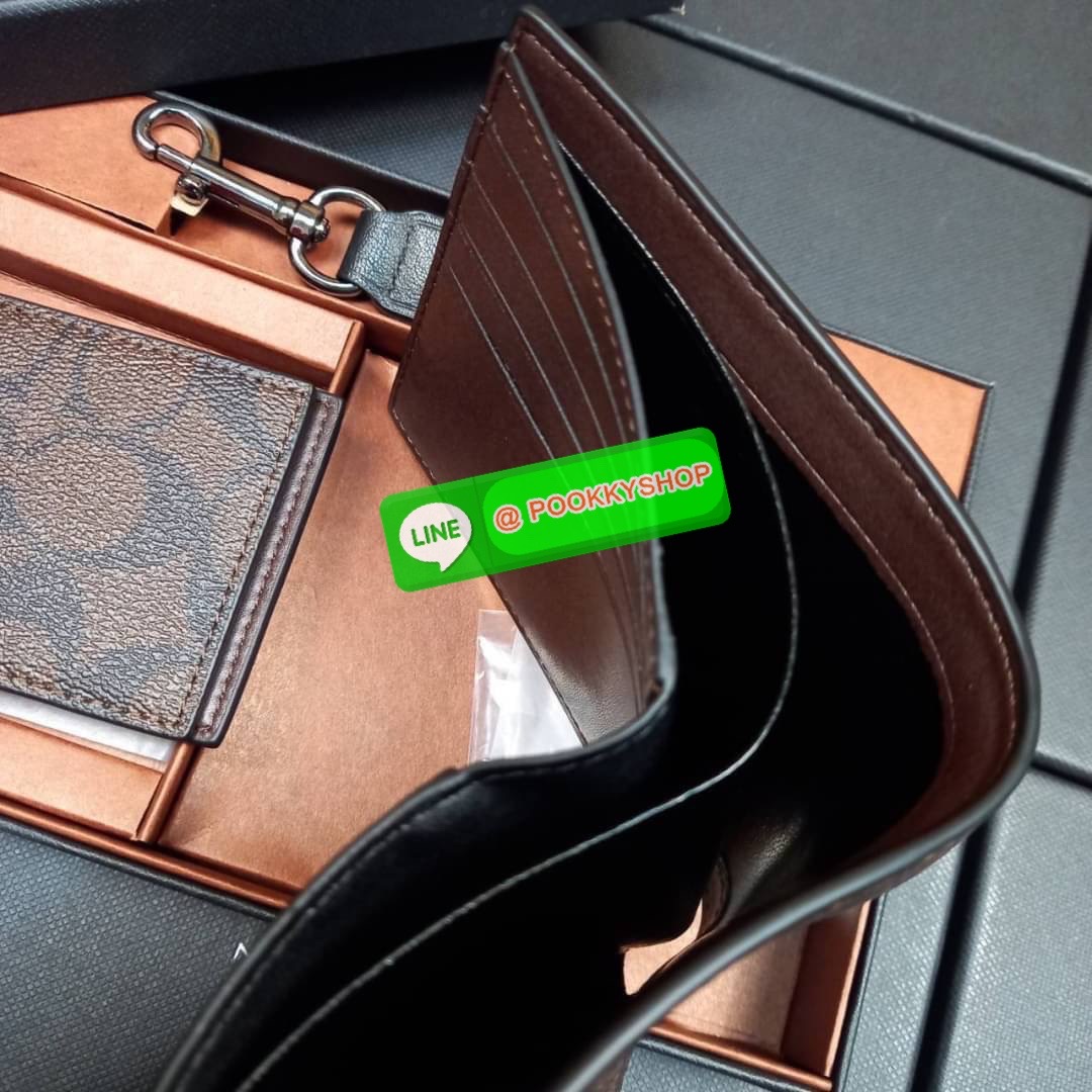 NEW IN💥>>มีกันหรือยัง ใช้แล้วหล่อมากน้า😎//>>COACH 3-IN-1 WALLET WITH VARSITY STRIPE WITH KEY FOB LIMITED BOX (COACH F24649)🍁กระเป๋าสตางค์ มี ID ใบลูก สำหรับใส่บัตรแยก มีพวงกุญแจ ใช้แล้วดูหล่อสุดๆ🔸️**จะใช้เอง หรื