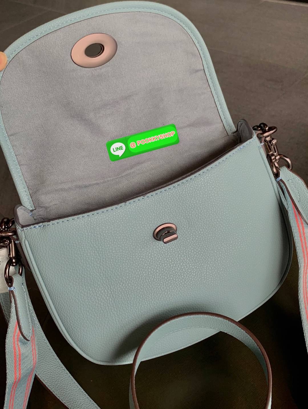 COACH WILLOW SADDLE BAG ((CA093//094)) ðāļāļąāļāļĄāļēāđāļŦāđāļāļĢāļāļŠāļĩ āļāļāļāđāļĨāļĒāļŠāļ§āļĒāļāļļāļāļŠāļĩ āļŦāđāļēāļĄāļāļĨāļēāļāļāđāļ°! āļŠāļļāļāļāļļāđāļĄ!āļāļąāļāļāļĢāļ°āđāļāđāļēāļŠāļ°āļāļēāļĒāđāļāļāļāļĢāļāļŠāļāļāļāļĩāđāļĢāđ āļŦāļāļąāļāđāļāđ āļĨāļēāļĒāļŦāļāļąāļāļŠāļ§āļĒāļāđāļēāđāļāđāļĄāļēāļāđāļāđāļ° āđāļāļīāļāļāļīāļāļāļĢāļ°āđāļāđāļēāđāļāļāļŦāļĄāļļāļāļĨāđāļāļ āļāļĢāļ°āļāļąāļāđāļĨāļŦāļ°āđāļĨāđāļāđāđāļāļĢāļāļāđāļŠāļļāļāļāļĨāļēāļŠāļŠāļīāļ āļ āļēāļĒāđāļāļĄāļĩāļāđāļāļāļāļāļāļŦāļāđāļēāđāļŠāđāļāļāļāļāļļāļāļāļīāļ āļāđāļāļāļŦāļĨ