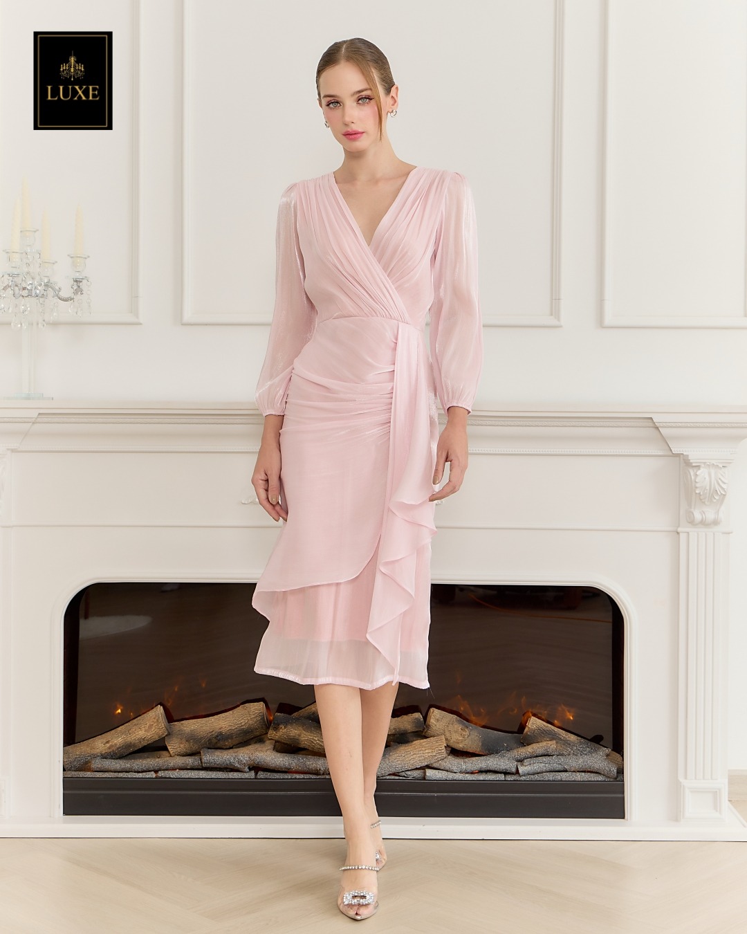 เดรสแฟชั่น เดรสเสื้อคอวีป้าย แขนยาว กระโปรงป้ายจับเดรป แต่งชายระบาย