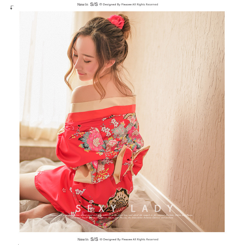 ชุดกิโมโน ซากุระ สีแดง ทอง แต่งสายคาด โบว์สำเร็จรูป สำเนา สำเนา