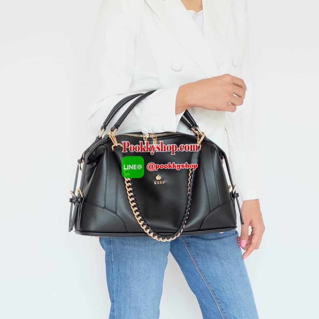 KEEP รุ่น ‘ Ella ‘ bag 📌ทรง Pillow ( ทรงหมอน ) ที่สาวๆ ถามหา กลับมาแล้วค่า พร้อมฟังก์ชันจัดเต็มเหมือนเดิม ใบนี้ Size L นะคะ ใส่ กระเป๋าสตางค์ยาวได้ ใส่ไอแพดได้ ใครต้องการกระเป๋าที่ใช้ได้ทุกวัน ใส่ของครบ แอดมินแนะนำใบนี้เลยค่า สวย คุ้มแน่นอน