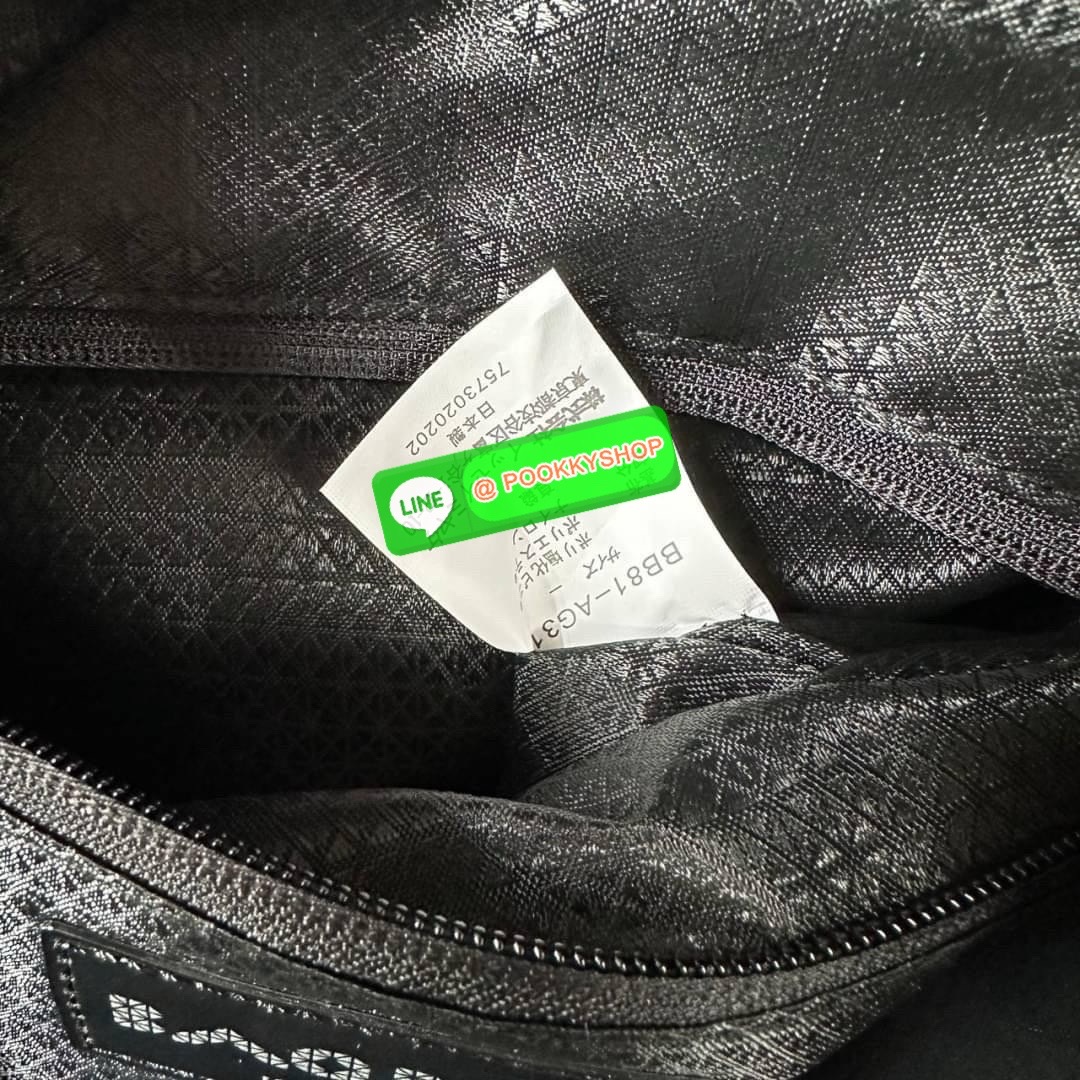 BAO BAO ISSEY MIYAKE KURO DAYPACK BACKPACK 🔖กระเป๋าเป้รุ่นฮอตทรงเรขาคณิตที่สุดในญี่ปุ่น KURO ภาษาญี่ปุ่นคือมาความเก๋ไก๋ เป็นกระเป๋าเป้ที่น้ำหนักแต่สามารถรับน้ำหนักได้ดี 🔖วัสดุ โพลียูรีเทน(Polyurethane) น้ำหนักเบา มีความแข็งแรง 🔖เปิ