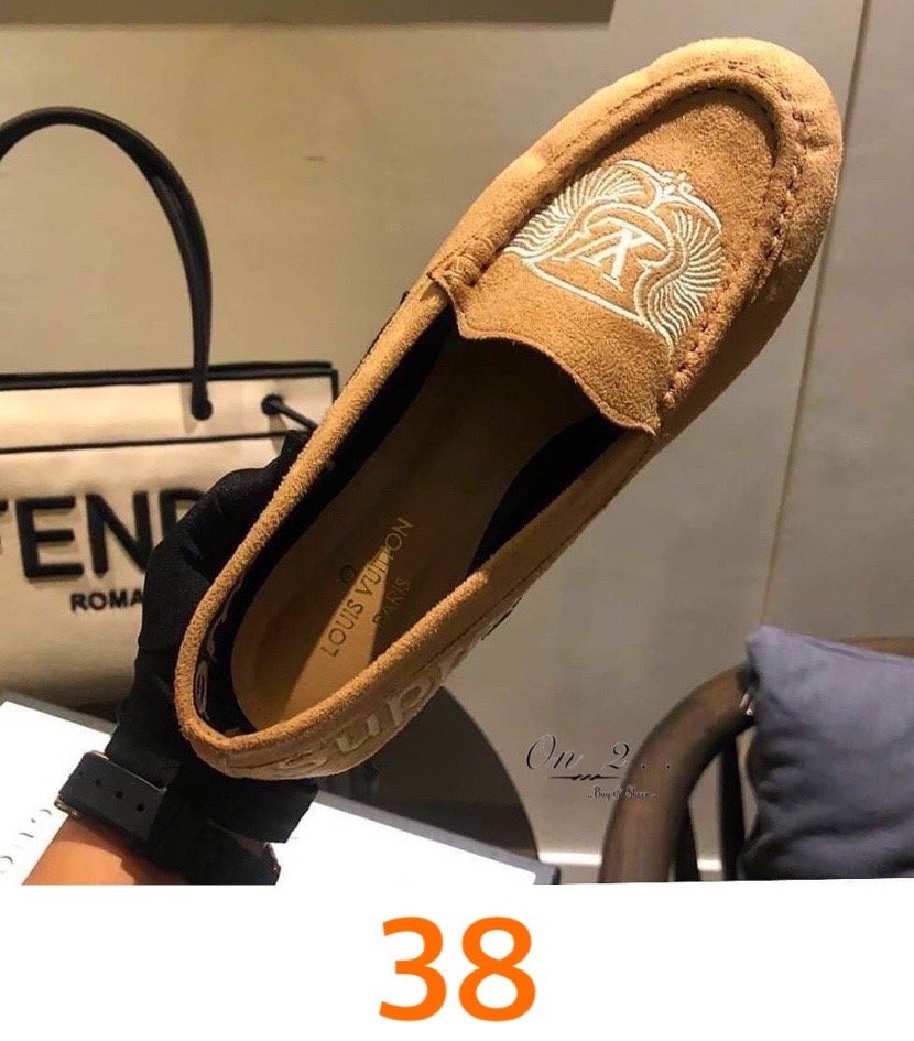 SALE ลดกระหน่ำเคลียร์สต๊อก 350 ส่งฟรี ems เลยจ้า สินค้าใหม่ไม่มีตำหนิ