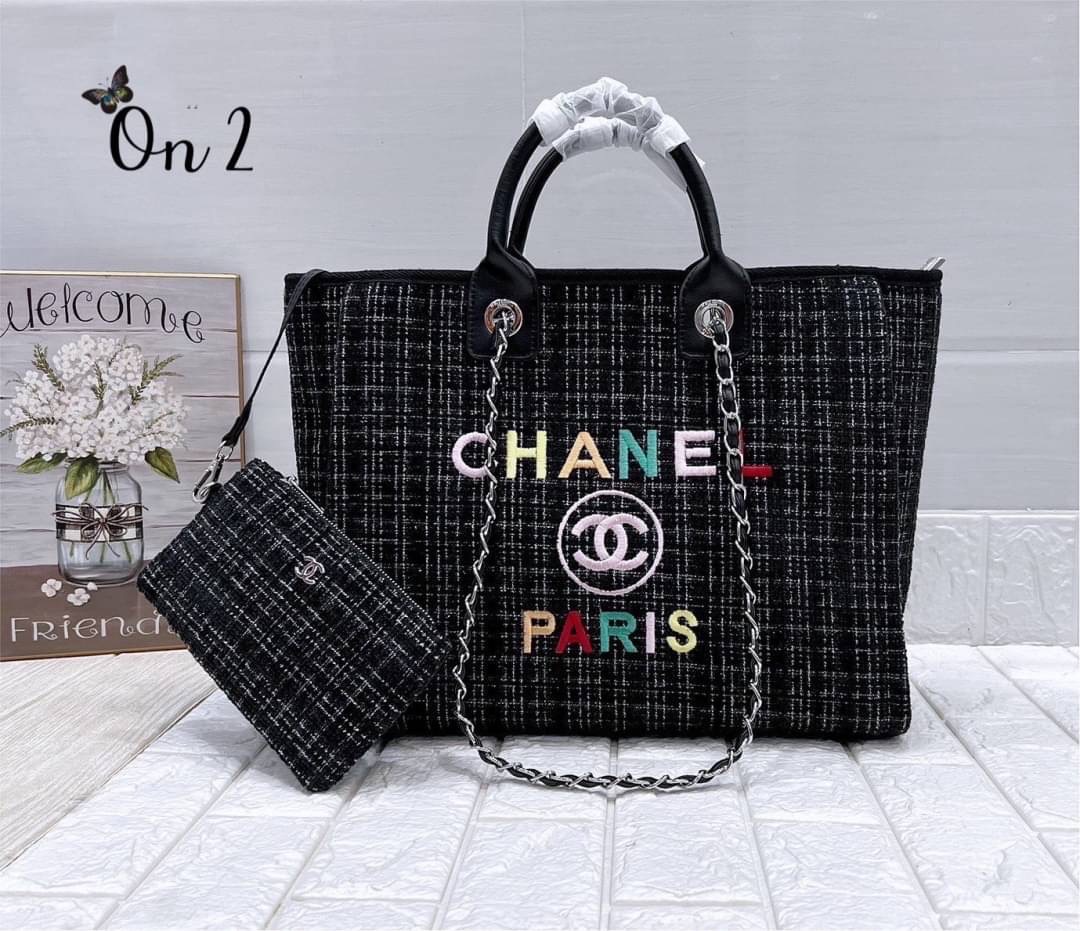 Chanel maxxi shopping กระเป๋าทวิตงานปักสวยหรูใบใหญ่สไตล์เซเลปค่ะ