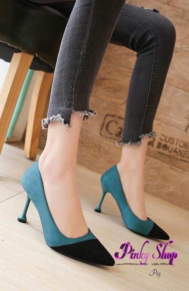 พร้อมส่ง มาใหม่คร้า รองเท้าคัชชูส้นสูง รองเท้าใส่ออกงาน วัสดุกำมะหยี่ เพิ่มความเรียบหรูหรา ด้วยการตัดสี ทูโทน ทำให้สวยโดดเด่น จะใส่กับกระโปรงหรือกางเกง ก็เวิร์คสุดๆจร้า