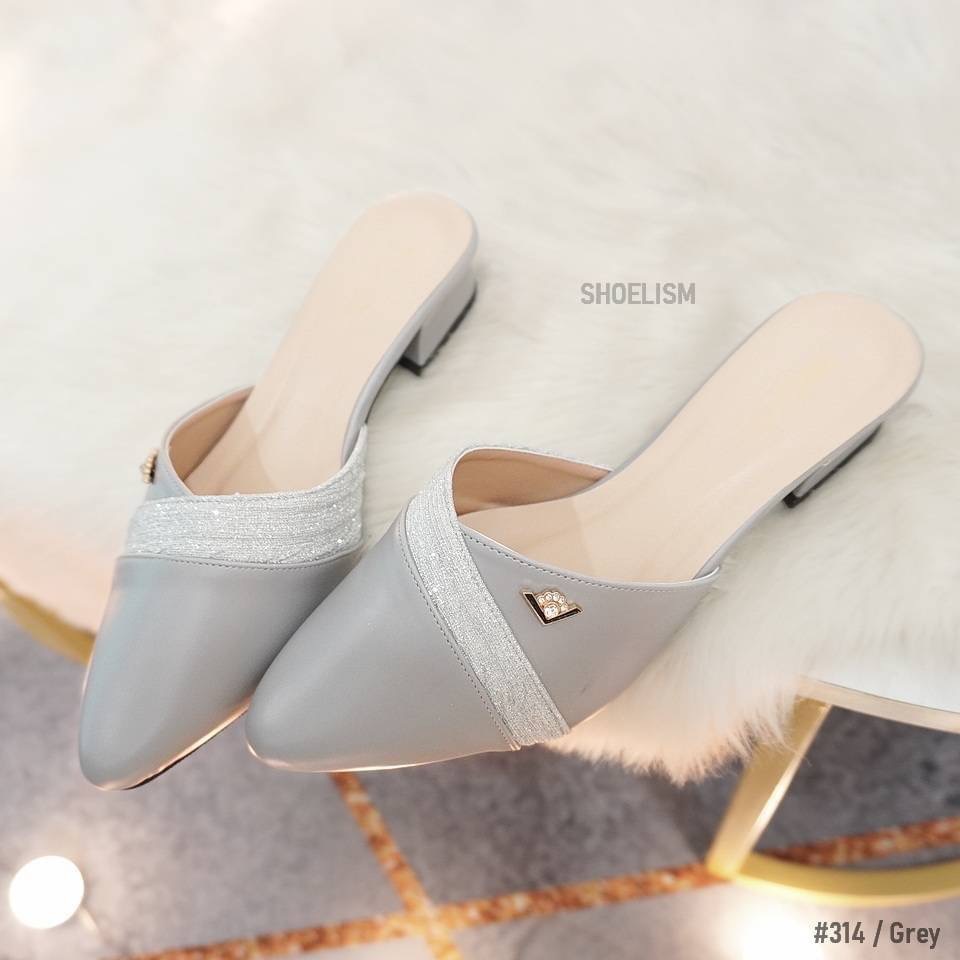 เข้าใหม่ละมุนมากค่า รองเท้าคัชชูเปิดส้น ดีไซน์ เรียบหรู จะงานทางการ ออกงานไหนๆก็ปัง อีกรุ่นที่ต้องรีบเก็บกันเลย