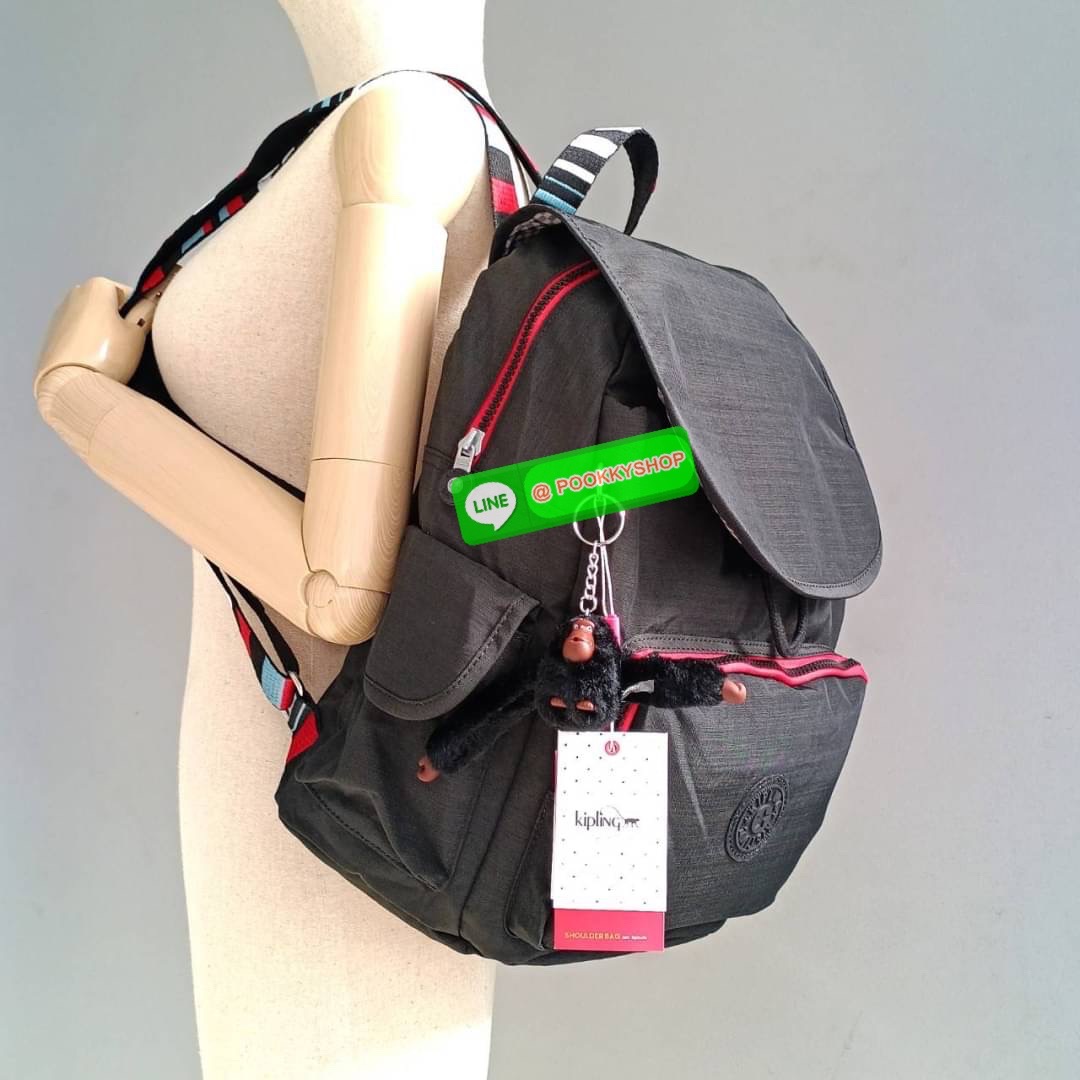 Kipling City Pack Medium Backpack กระเป๋าเป้ Kipling ขนาดกลาง วัสดุ Polyester 100% มีหูหิ้วด้านบน -ด้านหลัง มีซิปหลัง 1ช่องลึก -ด้านข้างมีช่องใส่ของเล็กน้อยทั้ง 2 ด้าน เปิด-ปิด ด้วยกระดุมแม่เหล็ก -ด้านหน้ามีช่องซิปใส่ของแยก 1 ช่อง และ ช่องปรับขนาดด้วยสายล