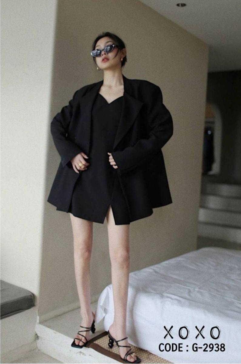 สินค้าพร้อมส่ง สไตล์ : เกาหลี งานสวม งานเก๋ๆ แอดมินบอกไว้เลยต้องมีจร้า คือเลิศ วัสดุ PU แต่งส่ยคาด ตามภาพ สวมใส่ง่าย น้ำหนักเบา ส้นเก๋มาก แมทส์ชุดลุคทันสมัย สาวเก๋ๆ