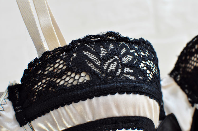 ชุดชั้นในเซ้กซี่ สีนูท แต่งลูกไม้ดำ + กางเกงในบิกินี่ เข้าชุด งานพรีเมี่ยม ส่งออก Size C80/C85