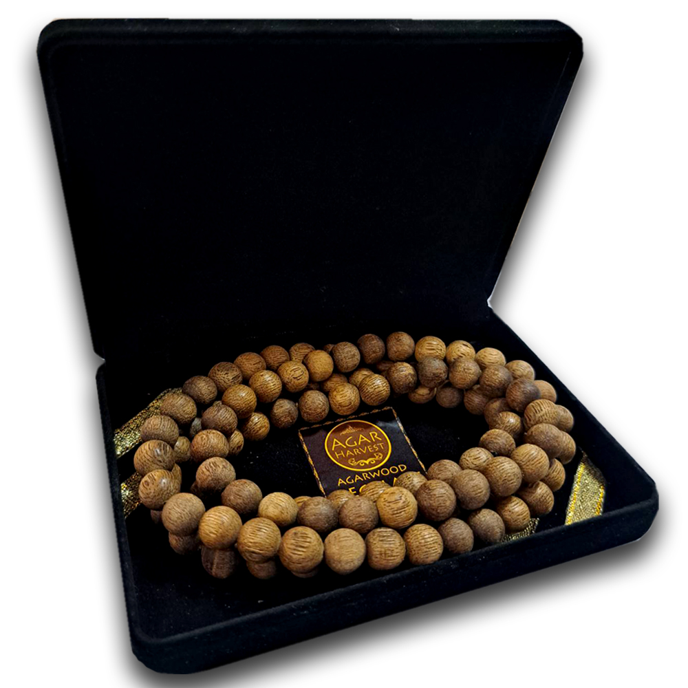 สร้อยคอ ลูกปัด ลูกประคำ มาลา จากแก่นไม้หอมกฤษณา ในกล่องกำมะหยี่ สวยหรู (108เม็ด 10มิล) Agarwood Beads Necklace with Box (108 Beads) 10mm / Mala, Rosary 1 Unit