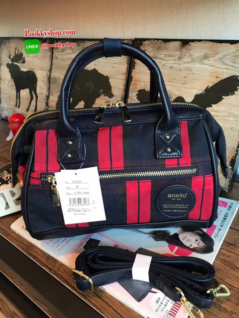 Anello check pattern mini 2 way Boston คอลเลคชั่นใหม่ล่าสุด!!ของรุ่น2way mini boston วัสดุผ้าแคนวาส ลายสก็อต และขอบบนล่างและด้านหลัง ลายสก็อตต้อนรับปลายปีที่ดูมีสีสันชวนหลงใหล รูปแบบและดีไซน์ยังคงใช้งานได้ดีเหมือนเดิม ราคาสุดคุ้มโดนใจห้ามพลาดนะคร้า!!