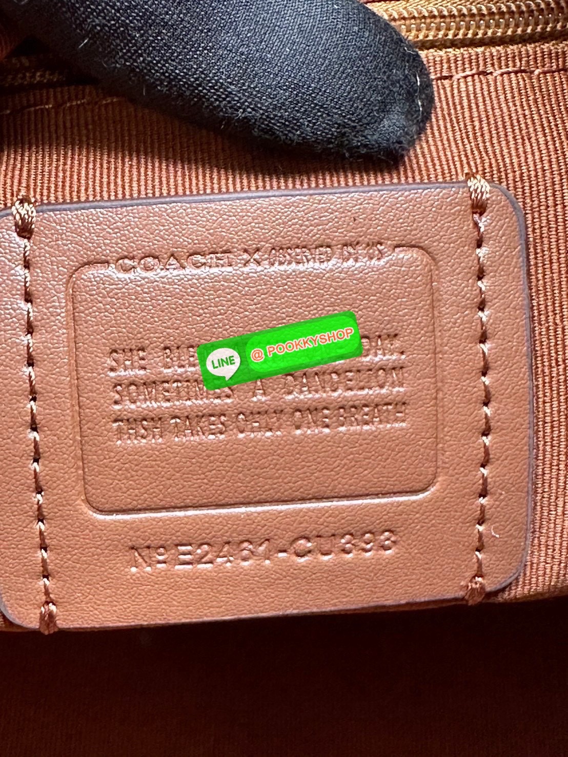 Coach Laurel Shoulder Bag รุ่น CU898✨ กระเป๋าดีไซน์หวานที่ผสานความหรูหราและความทันสมัยอย่างลงตัว เหมาะสำหรับทุกโอกาส ไม่ว่าจะเป็นการทำงานหรือการเดินทาง เพิ่มเสน่ห์ให้กับลุคของคุณด้วยกระเป๋าใบนี้