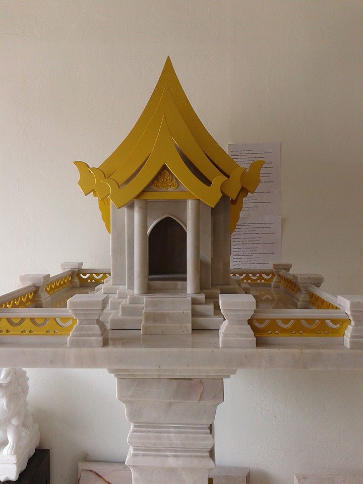 ศาลพระภูมิmodern ขนาด ฐานกว้าง 89 ยาว 89 สูง 210 เซนติเมตร
